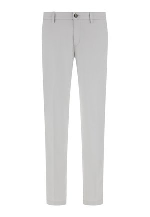Pantalons gris clair en tissu lisse. Dotés d'une coupe droite classique, d'une fermeture à bouton et de deux poches avant.