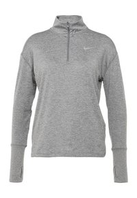 Pullover grigio con colletto a mezza zip, maniche lunghe e fori per il pollice. Realizzato in un tessuto testurizzato con un piccolo logo sul petto.