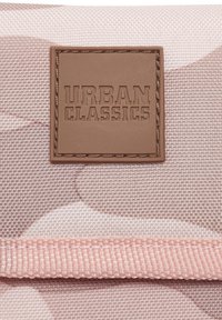 Urban Classics Taška cez plece - black