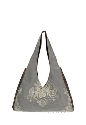 Szara trójkątna torba materiałowa z białym kwiatowym haftem i szerokimi uchwytami, z przestronnym otwartym projektem kieszeni.