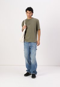 Thumbnail Image 2