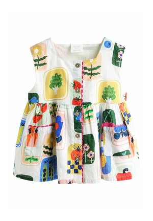 Robe pour enfant multicolore en tissu léger, dotée d'un devant à boutons, de motifs floraux et végétaux, et d'une jupe froncée avec poches.
