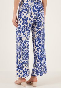 LELA REGULAR FIT - Kelnės - blue
