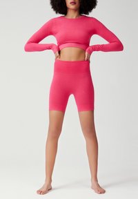 ITEM m6 SOFT RIBBED CROPPED TOP - Long sleeved top - pink
