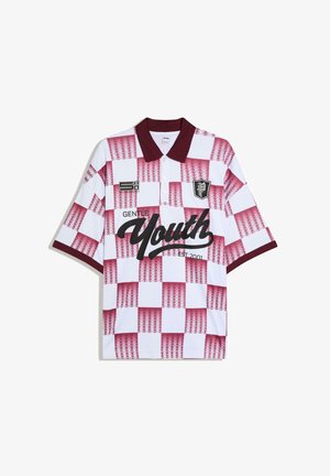 Polo majica s kratkimi rokavi z bordo in belim karo vzorcem, bordo ovratnikom in manšetami, z napisom "Gentle Youth" ter grafičnimi značkami.