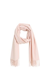Bufanda de color rosa claro hecha de tela suave, con detalles de flecos en ambos extremos. Ligera y con una textura suave.