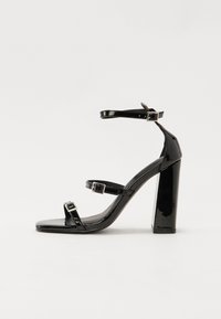 Unselected, black