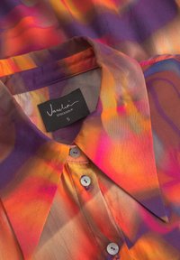 Jascha Stockholm PRINTED AIR - Blúzka so zapínaním na gombíky - solar sunrise