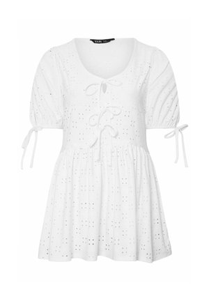 Witte blouse van eyelet kant met korte pofmouwen, striksluitingen aan de voorkant en een ingezette taille, ontworpen voor een losse pasvorm.