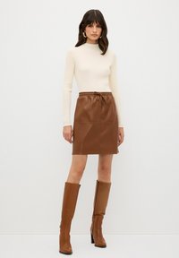 adL WITH ELASTIC WAIST - A-linjainen hame - camel