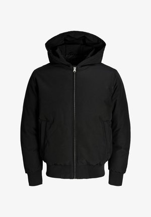 Chaqueta con capucha negra, con cremallera frontal, bolsillos laterales y puños y dobladillo acanalados, mostrada sobre un fondo blanco.