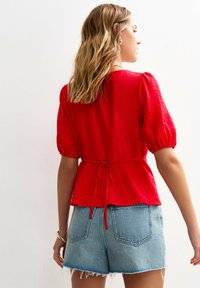 New Look TEXTURED BUTTON UP PEPLUM  - Blusa - red
