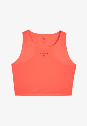 Crop top de sport rose néon vif, fabriqué en matériau texturé et respirant. Présente un col rond et un branding minimal à l'avant.