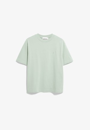 Lichtgroen katoenen T-shirt met een ronde halslijn en korte mouwen. Voorzien van een klein logo geborduurd op de linkerborst. Eenvoudig ontwerp.