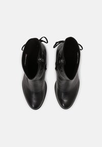 Tamaris Kotníkové boty - black