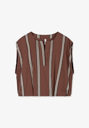 Bruin mouwloos topje met verticale zwarte en witte strepen en een ronde halslijn met een korte voorste inkeping.