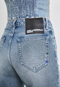 Karl Lagerfeld Jeans Traperice opuštenog kroja - green cast blue