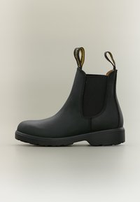 Επιλέχθηκε, rustic black