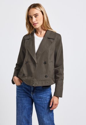 Blazer - braun