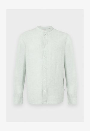 Világoszöld hosszú ujjú ing mandzsettás nyakkal és gombos elejével, fehér háttér előtt bemutatva.