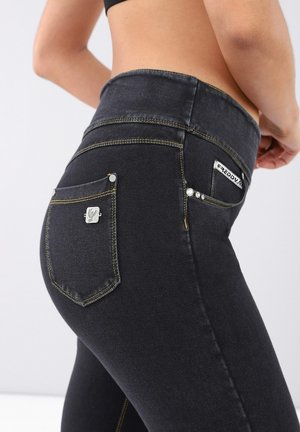 Freddy N.O.W.® YOGA DENIM - Jeans Skinny Fit - black jeans yellow seams