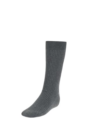 Grå ribbede sokker med en høj, tætsiddende form; lavet af et blødt, strækbart stof, der har en ensfarvet og tekstureret design.