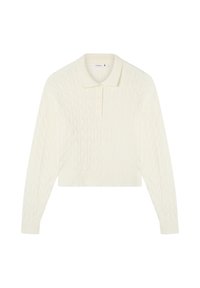 Maglione bianco tagliato, con un design a trecce, dotato di colletto e patta con tre bottoni, maniche a coste e orlo. Texture morbida.