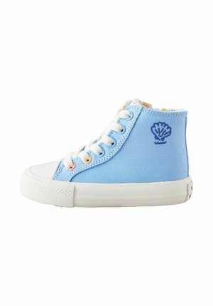 High-top sneakers van lichtblauw canvas met witte rubberen zolen. Voorzien van geborduurd schelplogo en kleurrijke veteroogjes.