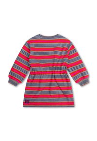 Gestreepte jurk gemaakt van zacht katoen, met grijze, blauwe, roze en rode horizontale strepen. Elastische taille, lange mouwen, ronde halslijn.