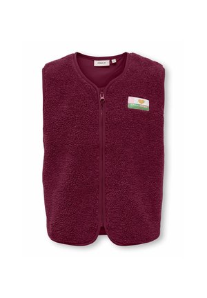 Veste sans manches en polaire bordeaux zippée, tissu texturé et petite étiquette rectangulaire sur la poitrine gauche.