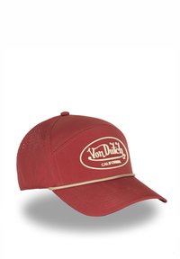 Casquette rouge avec une visière incurvée, ornée d'une étiquette logo beige et d'une bande décorative. Panneaux latéraux texturés avec des trous de ventilation.