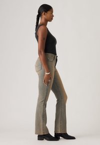 Levi's® 725™ HIGH RISE BOOTCUT - Τζιν Bootcut - in the dust