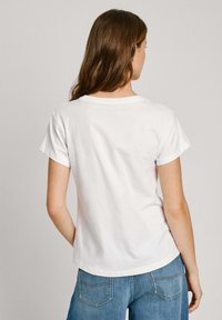 Pepe Jeans GINNY - T-shirt med print - white
