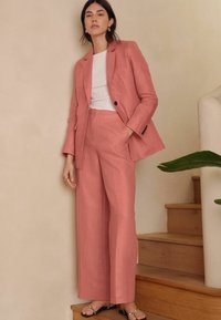 Next REGULAR FIT - Blejzr - pink