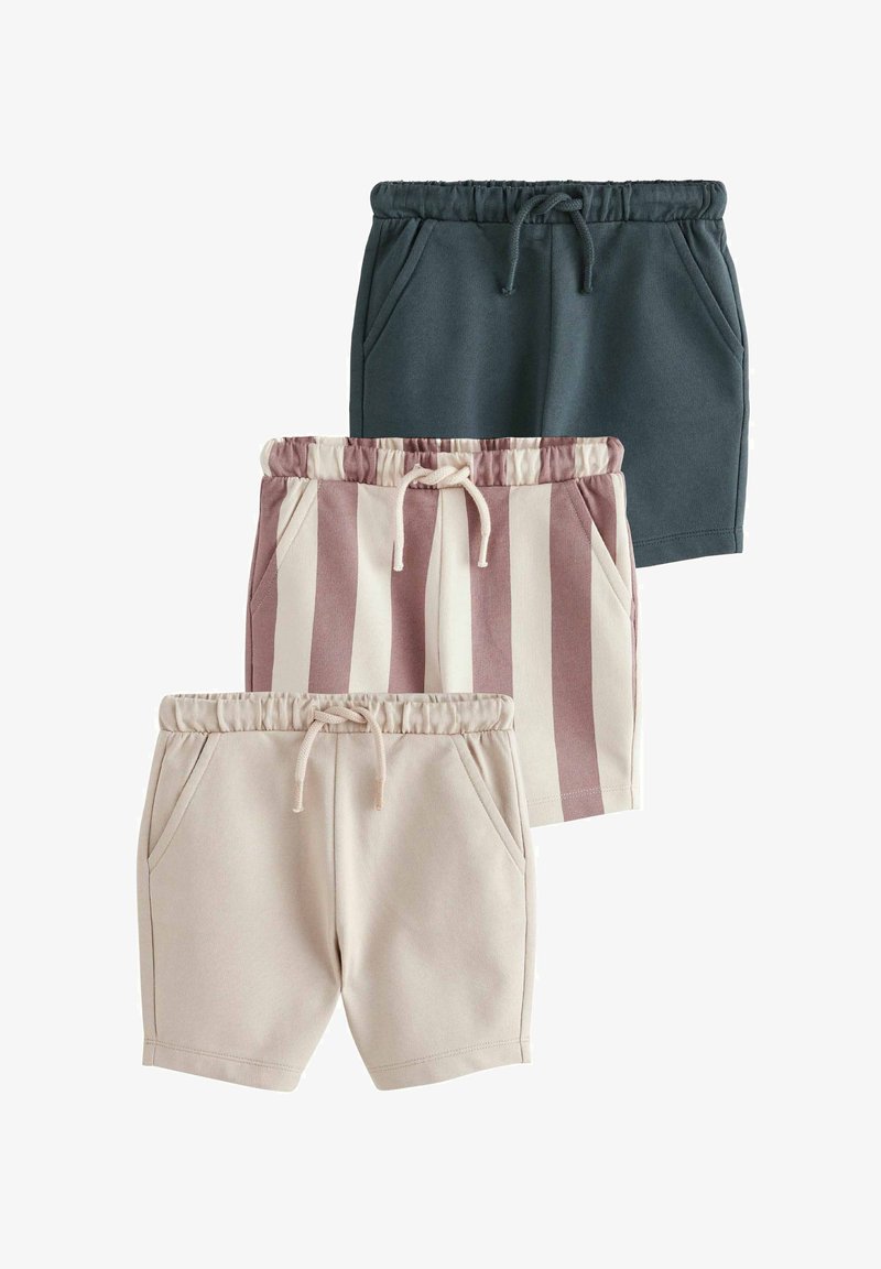 Trois paires de shorts pour tout-petits avec taille élastique et cordons, en bleu foncé uni, rayures verticales roses et blanches, et en beige uni.