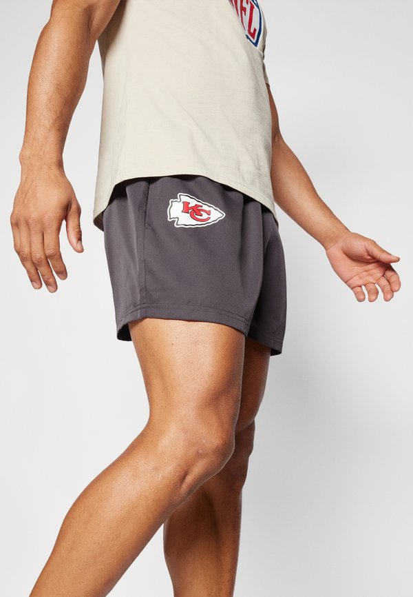 NFL KANSAS CITY CHIEFS LEAGUE ESSENTIALS SHORT - Club wear3
