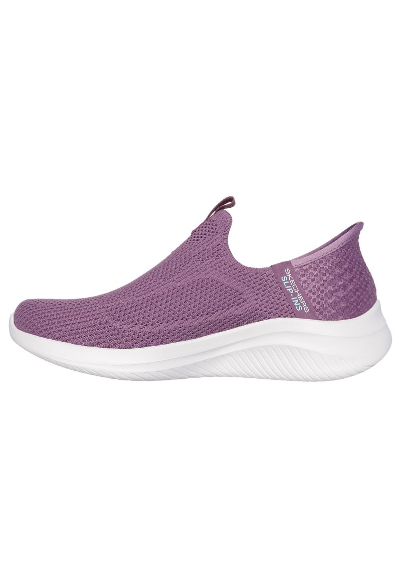 Sneaker viola leggero senza lacci con tomaia in rete testurizzata, suola bianca imbottita e un linguetta sul tallone per indossarla facilmente.