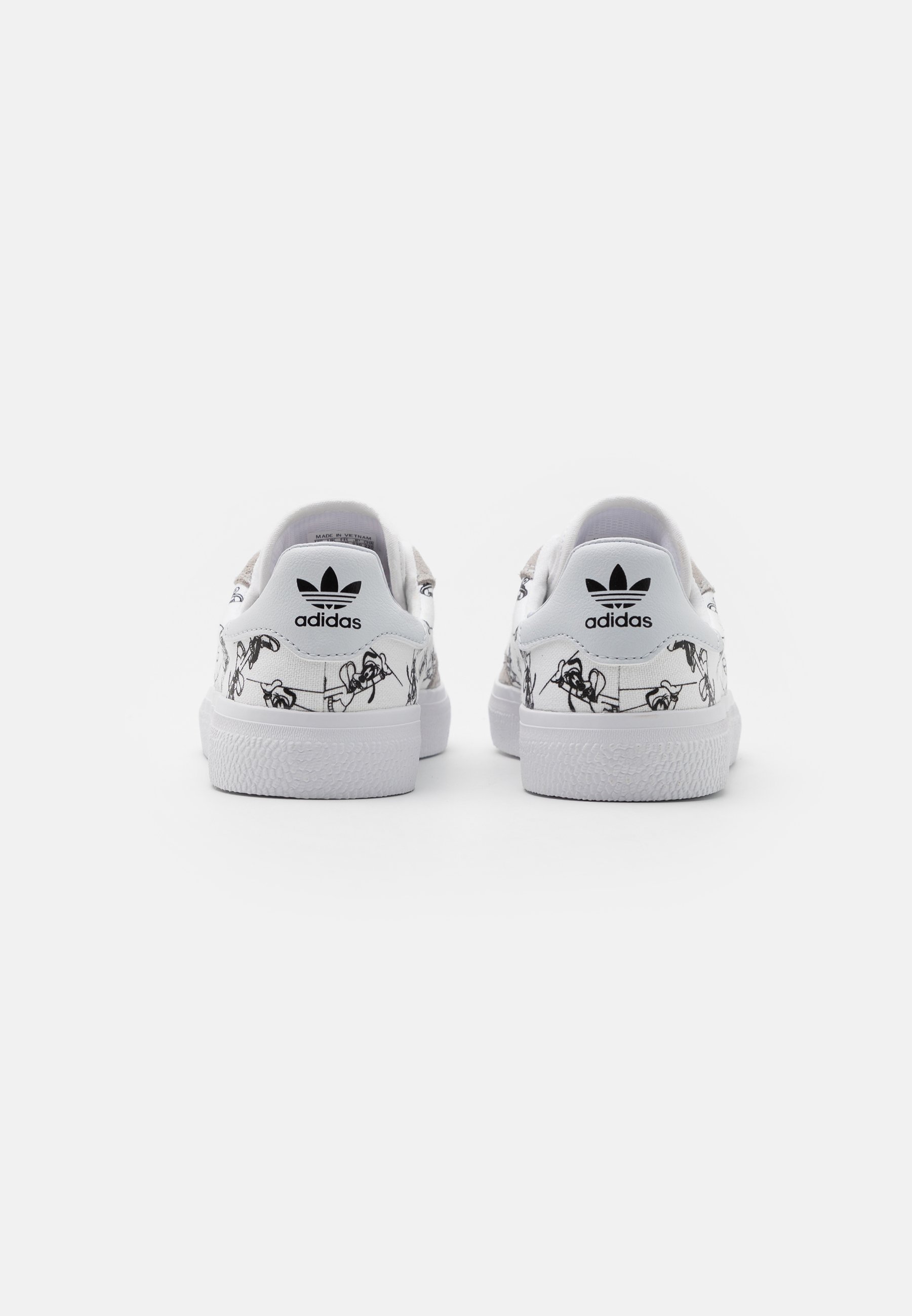 pull adidas disney