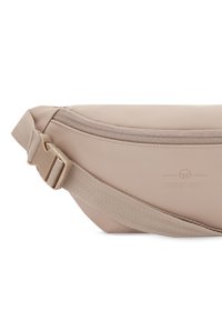 Borsa a tracolla beige con una finitura opaca liscia, dotata di un compartimento con zip e di una robusta tracolla in tessuto regolabile con fibbia.
