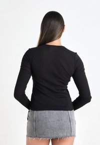 Weekday SLIM SINGLE BREASTED CARDIGAN - Ζακέτα - black