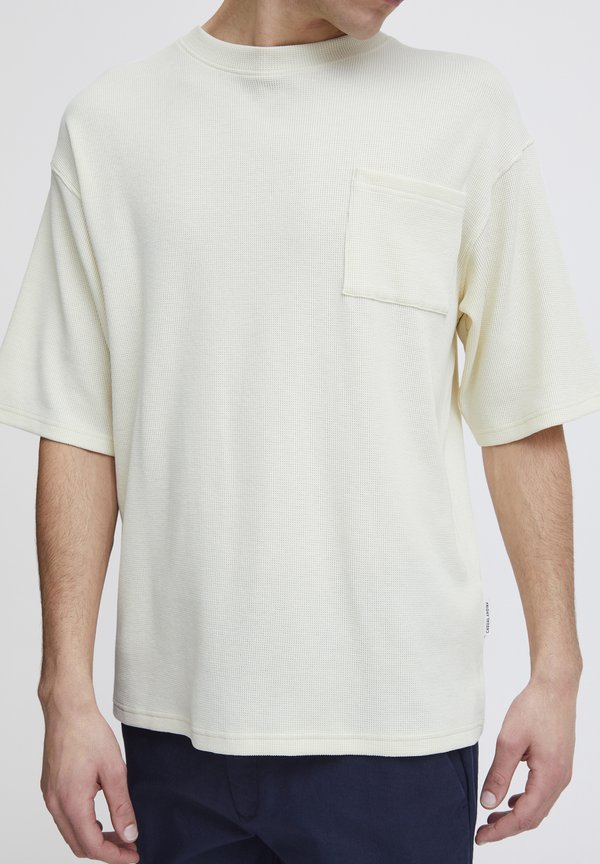 CFTue - Basic T-shirt4