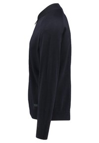 Pullover blu navy con vita e polsini a coste. Presenta una texture sottile, maniche lunghe e un design minimalista. Senza chiusure visibili.