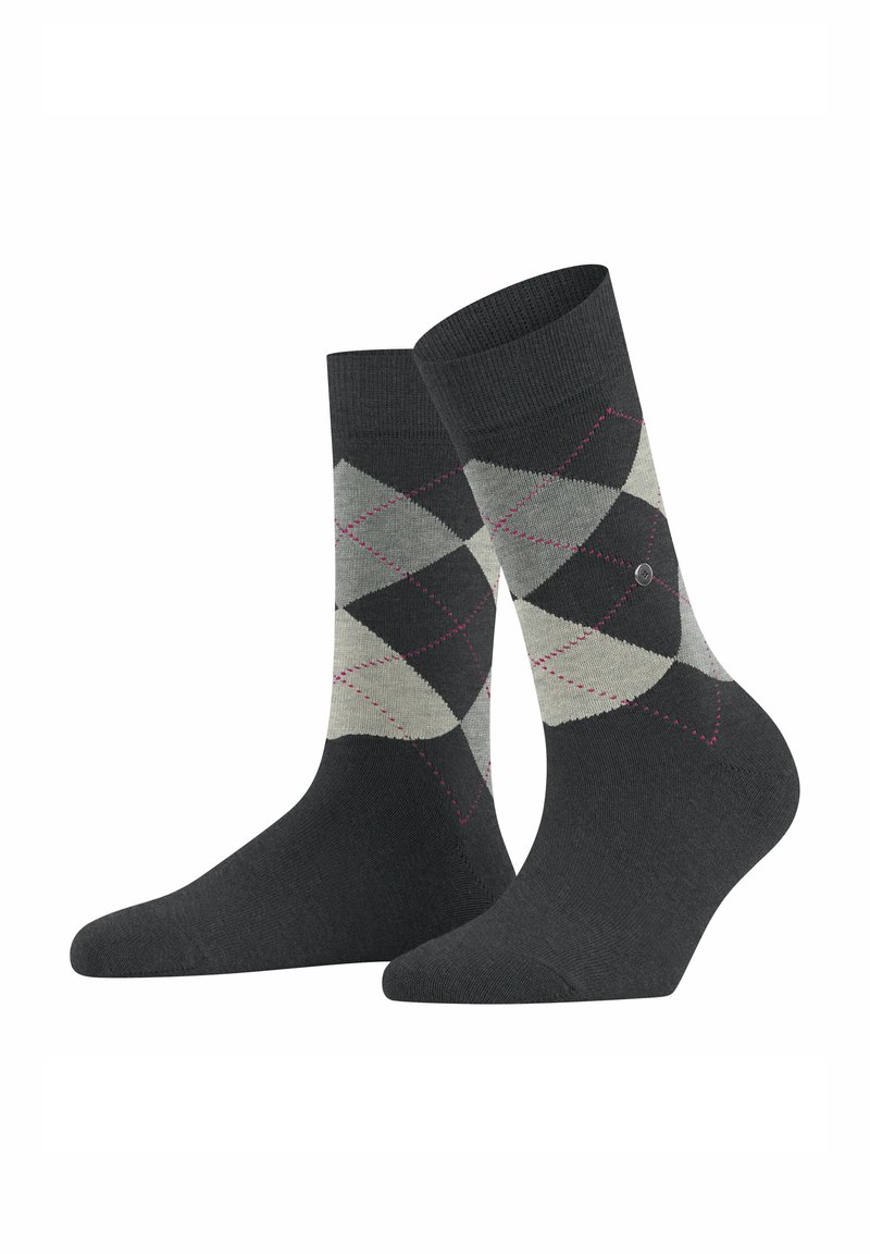 Dunkelgraue Socken mit einem Rautenmuster in Hellgrau und Schwarz, mit pinkfarbenen Akzenten in den Rauten und einem runden Logodetail.