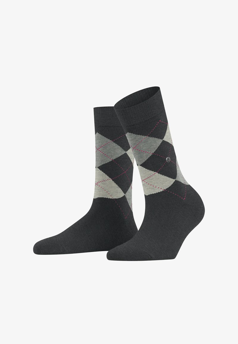Dunkelgraue Socken mit einem Rautenmuster in Hellgrau und Schwarz, mit pinkfarbenen Akzenten in den Rauten und einem runden Logodetail.