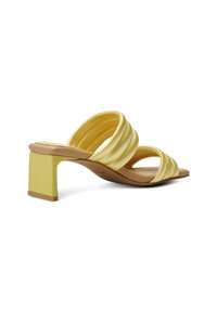 Shoe The Bear STB-SYLVI PADDED STRAP - Heeled mules - butter satin