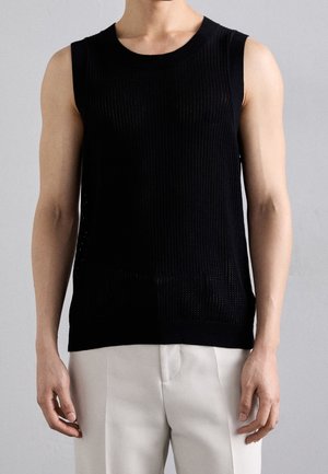 Top - black