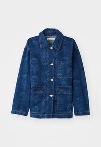 Mørkeblå denimjakke med blomsterdesign, frontlommer, knappestenging og kragehals. Teksturert stoff med detaljer.