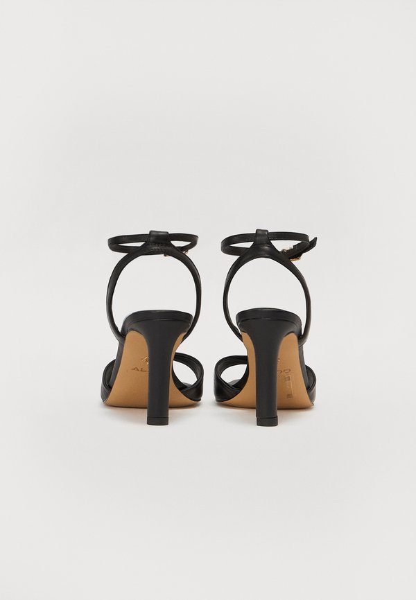 SAKE - Ankle cuff sandals4