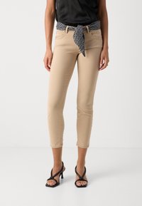 Beige houkutusgit korvagaitzиль lawa laqs tank, mo‘aya laqs'udā wak. Ibrā rész ine voola sooor atil voont quoolenth label sahvat macarita ilhaw. Yaa-taddit.