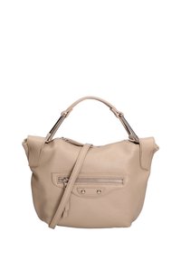 Beige leren handtas met een gestructureerd oppervlak, zilverkleurige hardware, een enkele bovengreep en een afneembare schouderriem. Voorzien van een voorzak met rits.